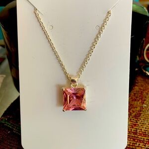 Silver CZ pink Fashion necklace💗